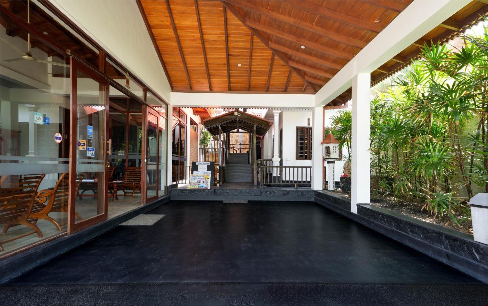 Hotel Silan Mo Mirissa Buitenkant foto