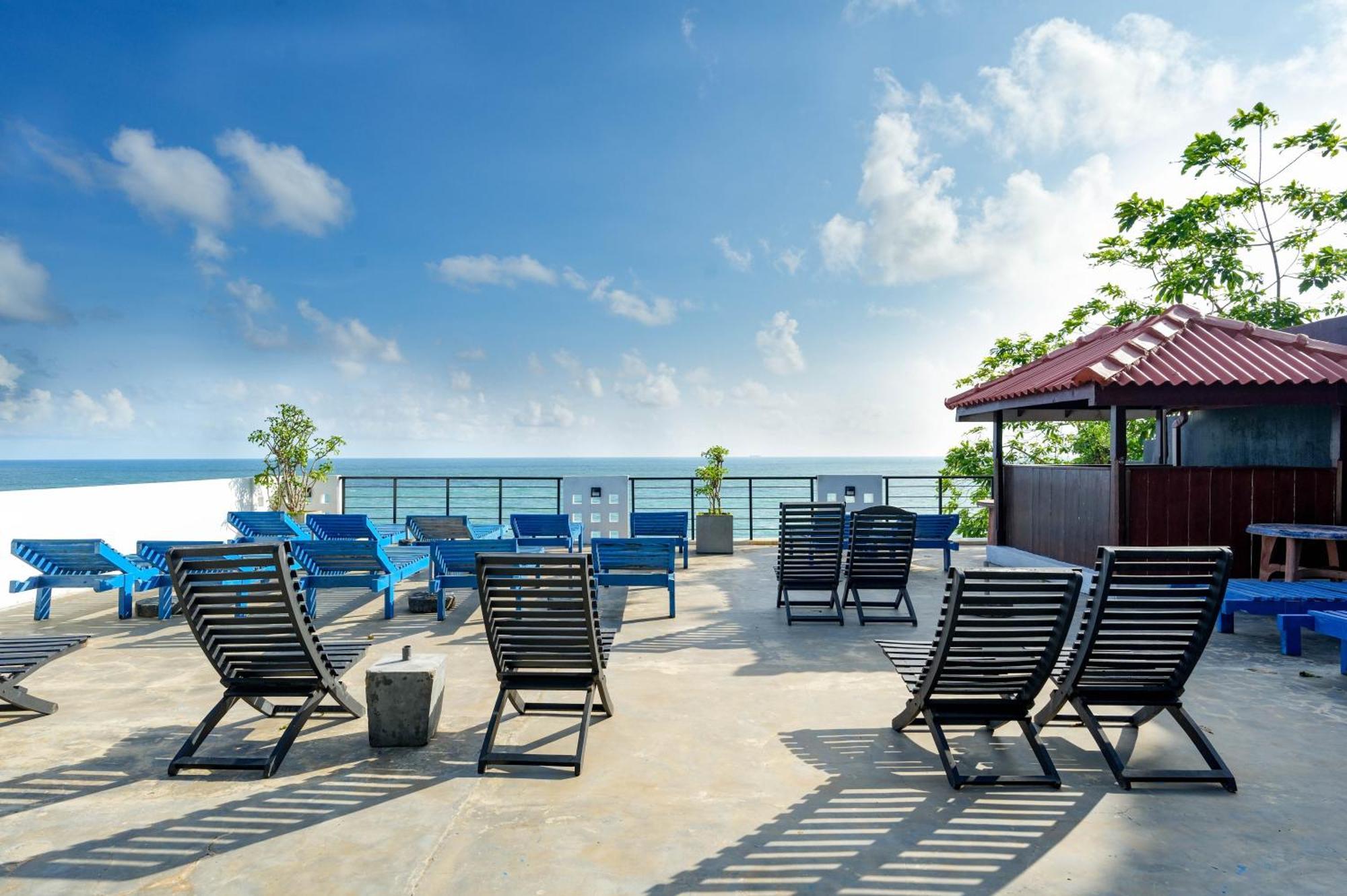 Hotel Silan Mo Mirissa Buitenkant foto