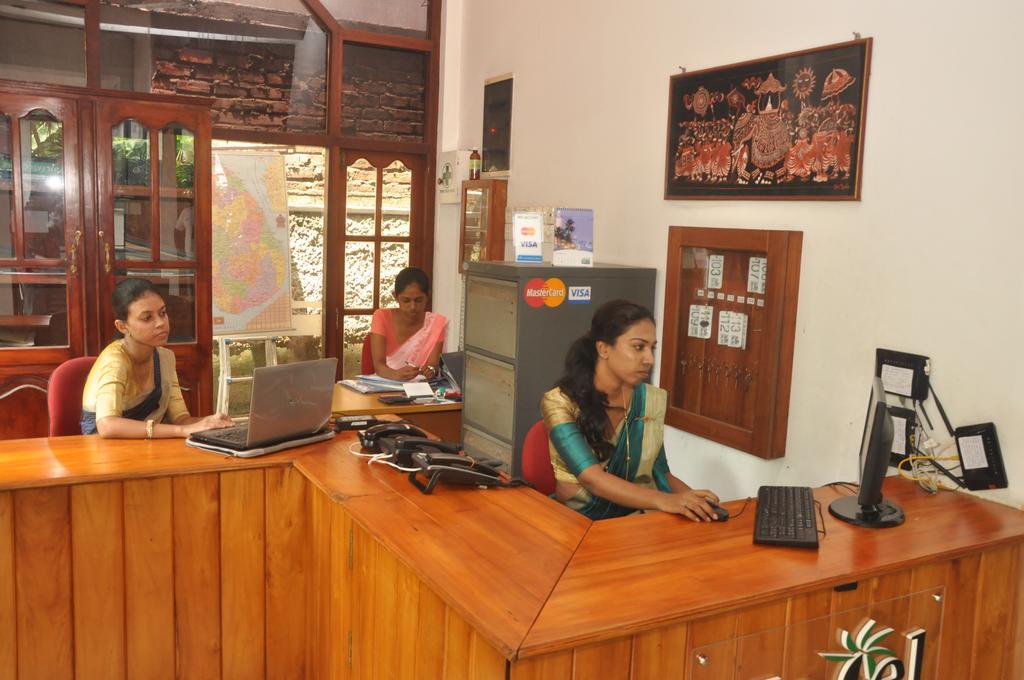 Hotel Silan Mo Mirissa Buitenkant foto